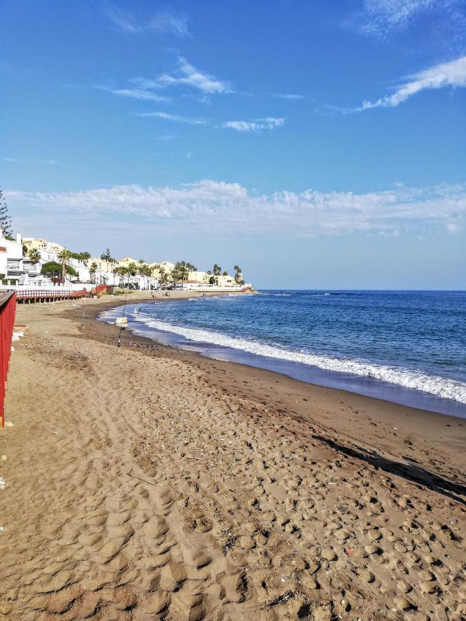 Sitio de Calahonda Apartamento Mar Azul, Primera Linea De Playa מראה חיצוני תמונה